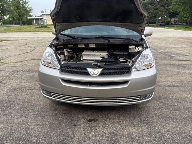 used 2004 Toyota Sienna car, priced at $3,500