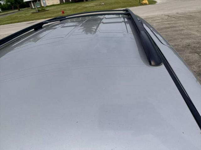 used 2004 Toyota Sienna car, priced at $3,500
