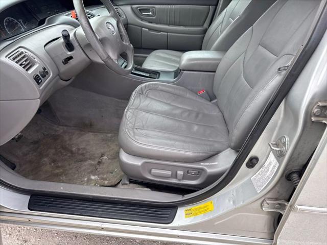 used 2002 Toyota Avalon car, priced at $3,999