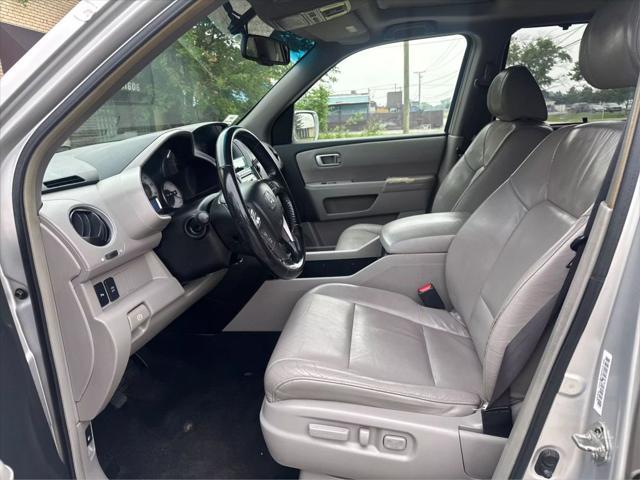 used 2009 Honda Pilot car, priced at $4,999