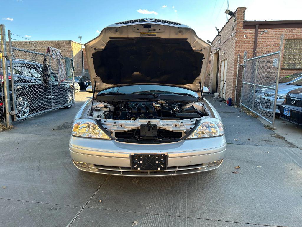 used 2000 Mercury Sable car, priced at $3,500