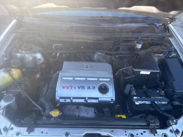 used 2005 Toyota Highlander car, priced at $4,500