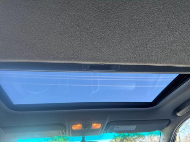 used 2005 Toyota Highlander car, priced at $4,500