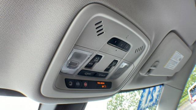 used 2021 Chevrolet Traverse car, priced at $29,995