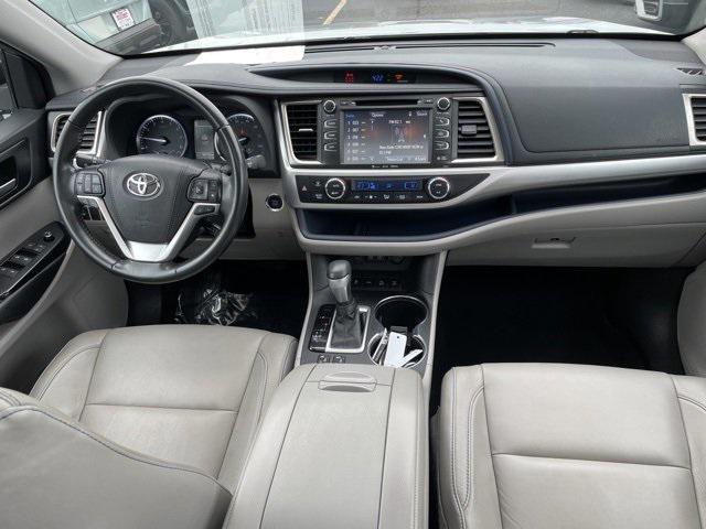 used 2018 Toyota Highlander car, priced at $20,918