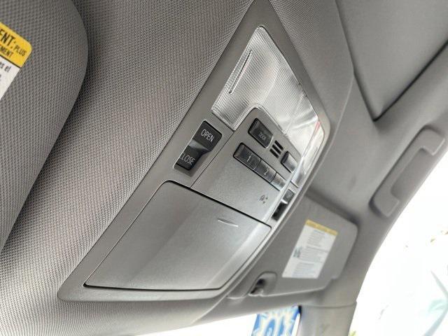 used 2018 Toyota Highlander car, priced at $20,918