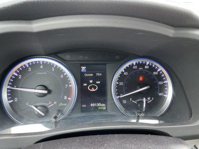 used 2018 Toyota Highlander car, priced at $20,918