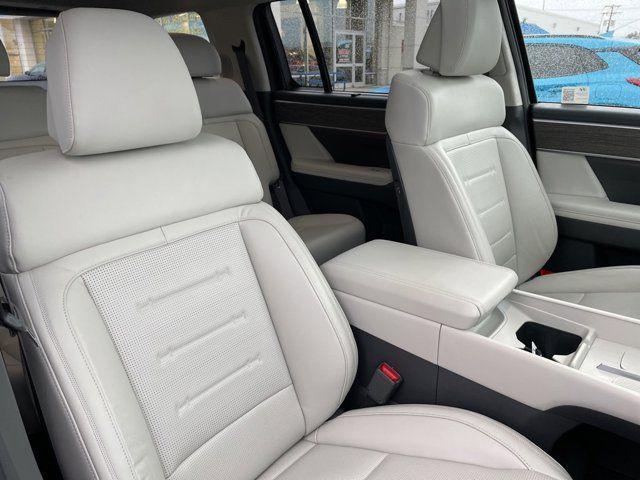 used 2024 Hyundai SANTA FE HEV car, priced at $40,995