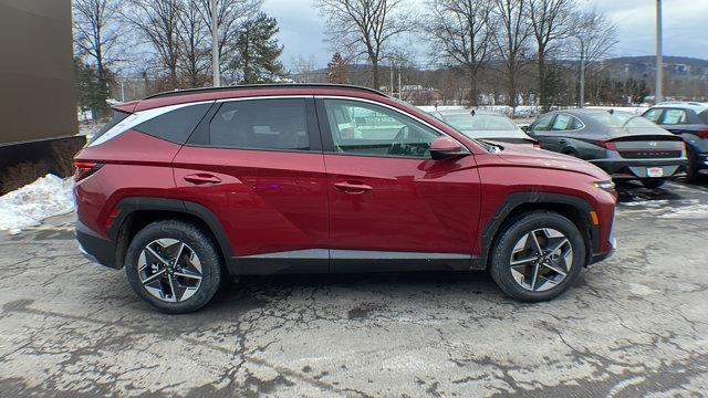 new 2025 Hyundai Tucson Hybrid car, priced at $38,900