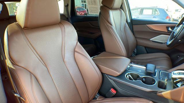 used 2023 Acura MDX car, priced at $43,995
