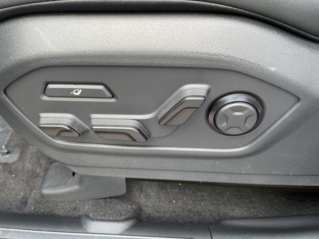 new 2026 Hyundai SANTA FE HEV car, priced at $52,805