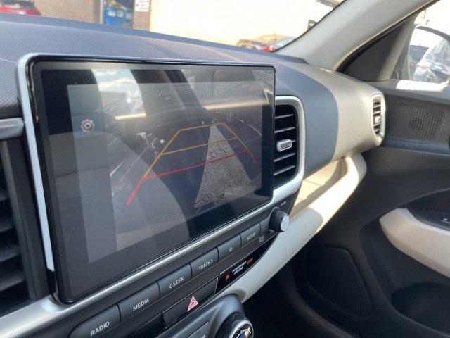 new 2025 Hyundai Venue car, priced at $24,430