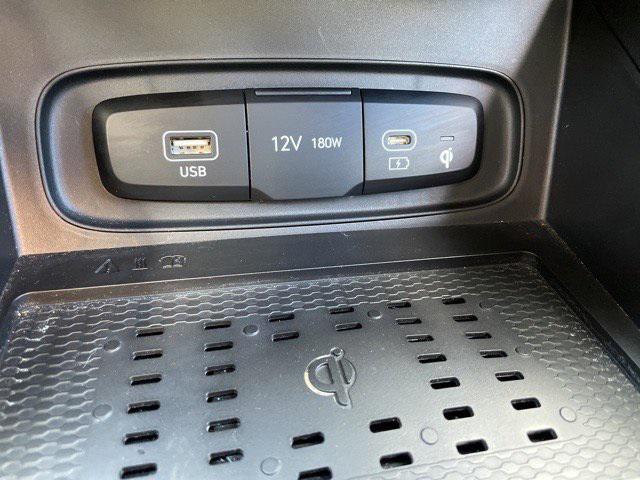 new 2024 Hyundai Venue car, priced at $25,140