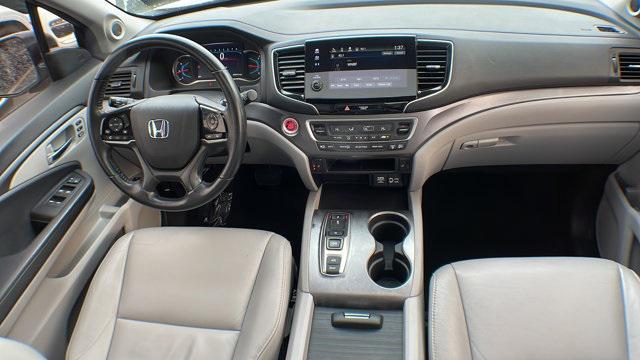 used 2021 Honda Pilot car, priced at $31,676