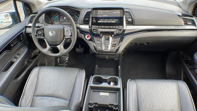 used 2023 Honda Odyssey car, priced at $44,568