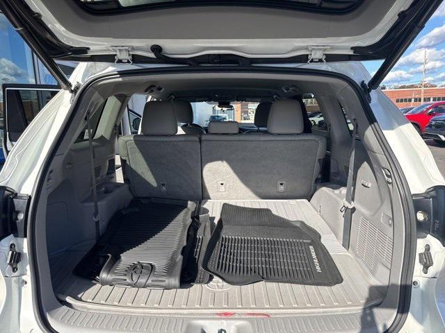 used 2019 Toyota Highlander car, priced at $22,770