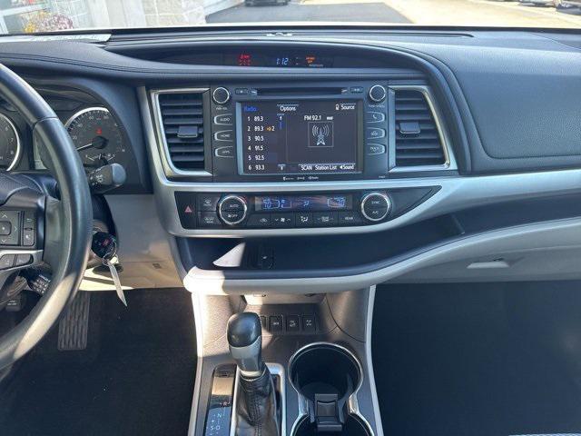 used 2019 Toyota Highlander car, priced at $22,770