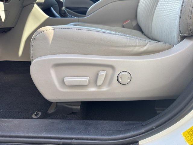 used 2019 Toyota Highlander car, priced at $22,770