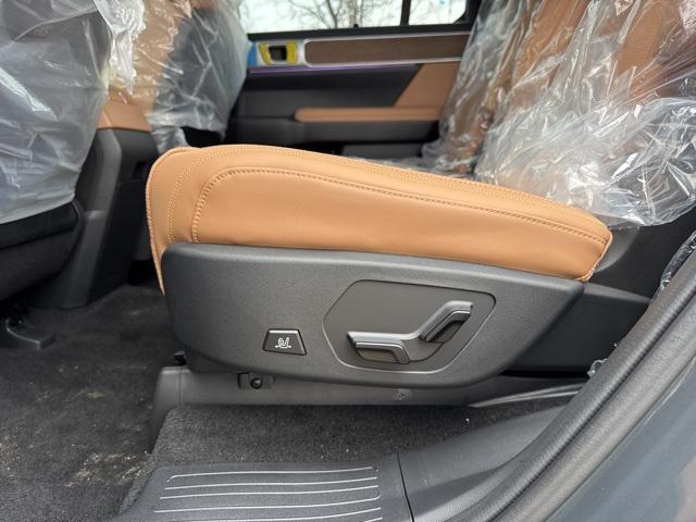 new 2026 Hyundai SANTA FE HEV car, priced at $52,805