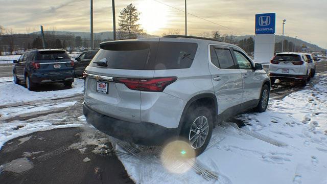 used 2022 Chevrolet Traverse car, priced at $28,598