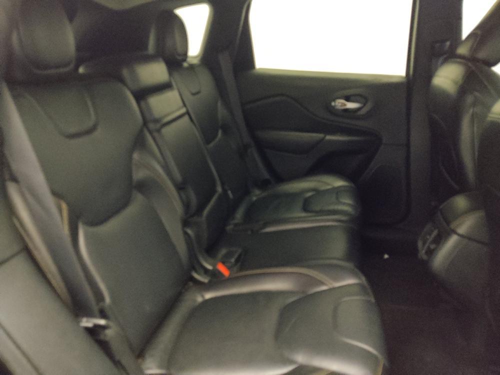 used 2016 Jeep Cherokee car, priced at $16,895