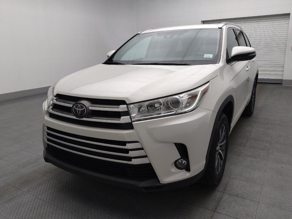 used 2018 Toyota Highlander car, priced at $25,395