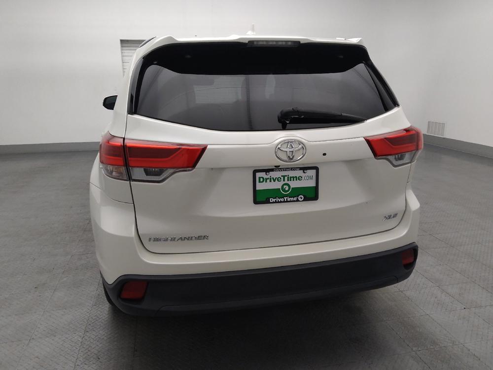used 2018 Toyota Highlander car, priced at $25,395