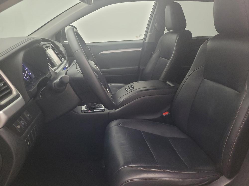used 2019 Toyota Highlander car, priced at $24,295