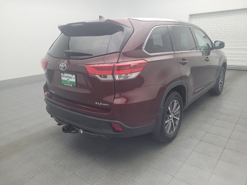 used 2019 Toyota Highlander car, priced at $24,295