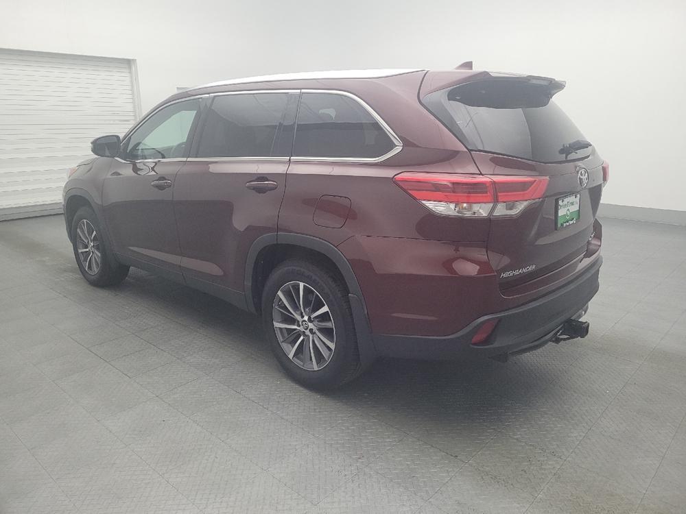 used 2019 Toyota Highlander car, priced at $24,295