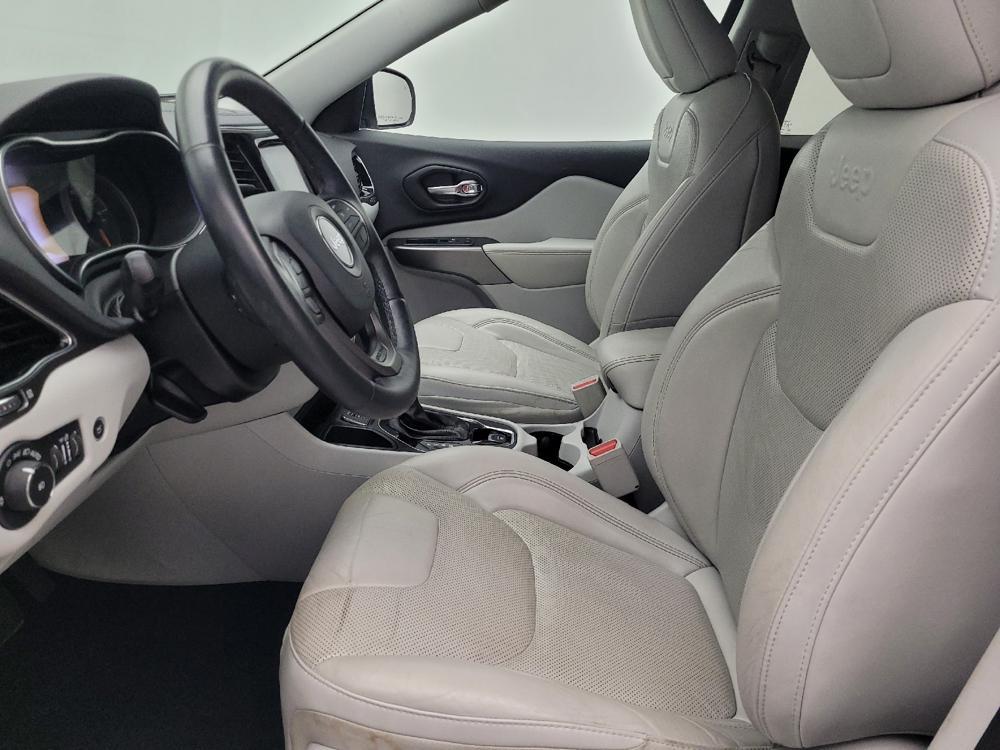 used 2019 Jeep Cherokee car, priced at $17,095