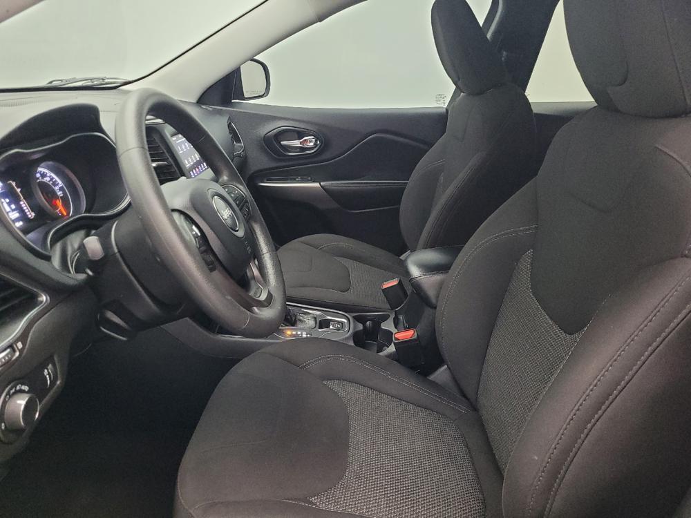 used 2020 Jeep Cherokee car, priced at $16,895