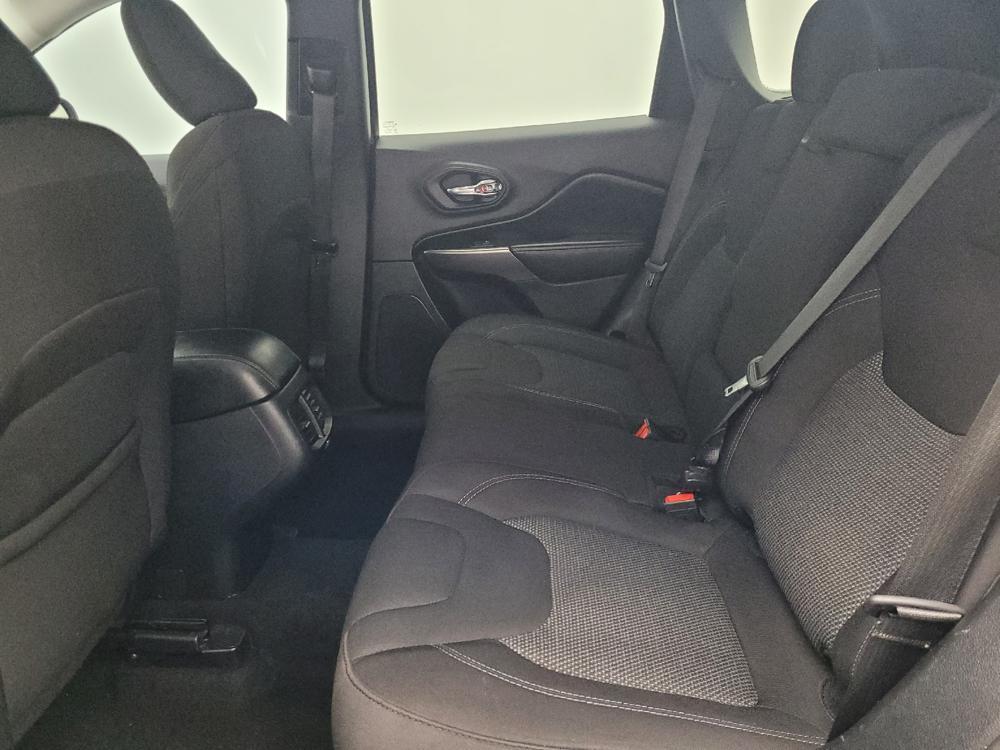 used 2020 Jeep Cherokee car, priced at $16,895