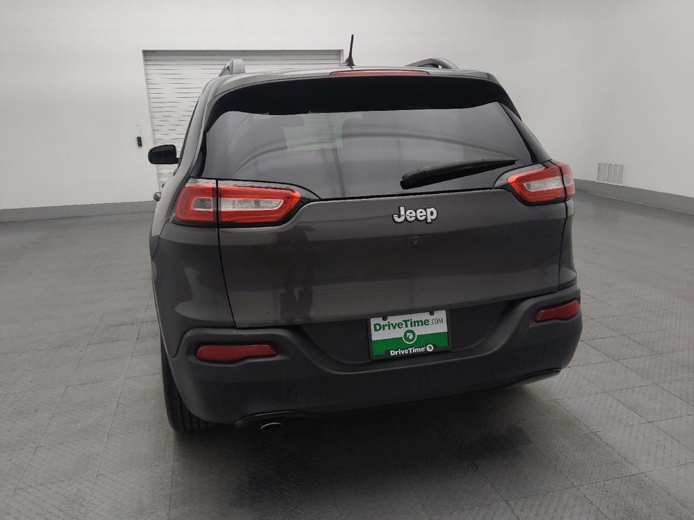 used 2016 Jeep Cherokee car, priced at $13,095