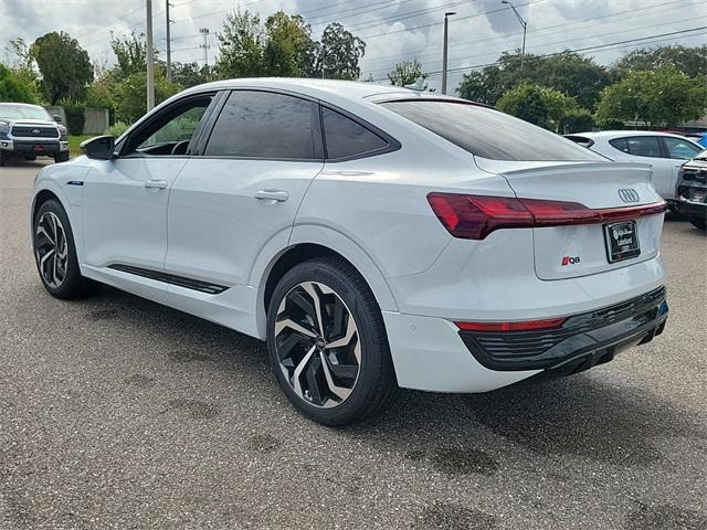 new 2024 Audi Q8 e-tron car