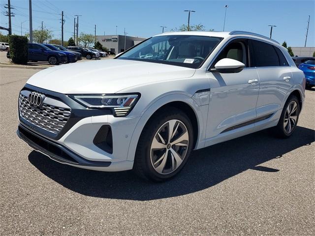 new 2024 Audi Q8 e-tron car