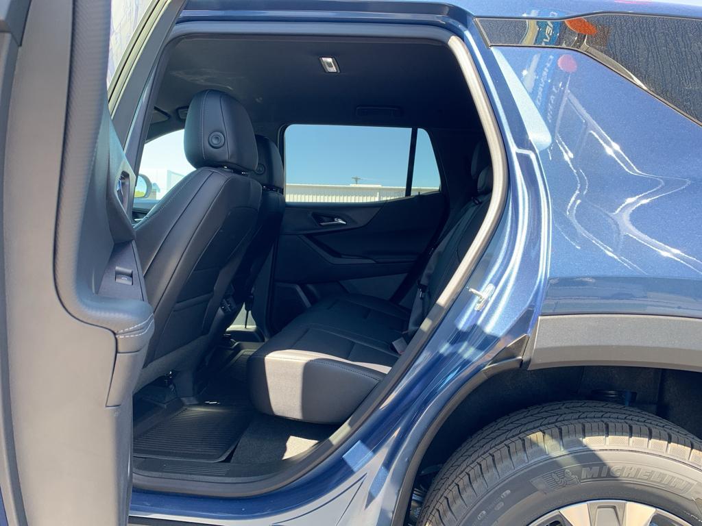 new 2026 Chevrolet Equinox car, priced at $35,815