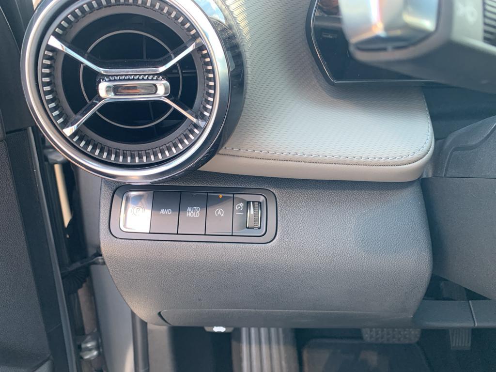 used 2025 Chevrolet Equinox car, priced at $32,636