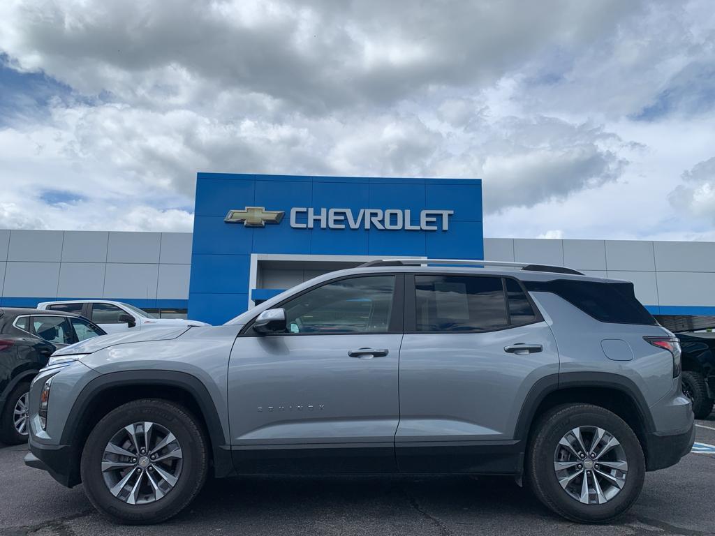 used 2025 Chevrolet Equinox car, priced at $33,700