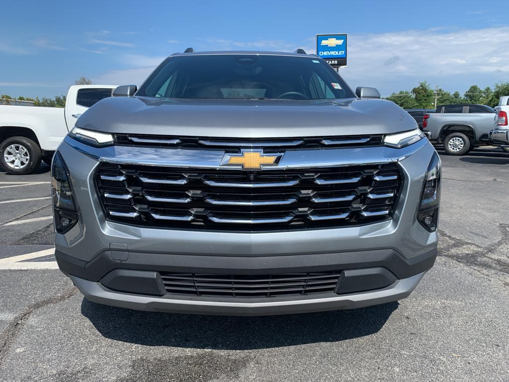used 2025 Chevrolet Equinox car, priced at $32,636