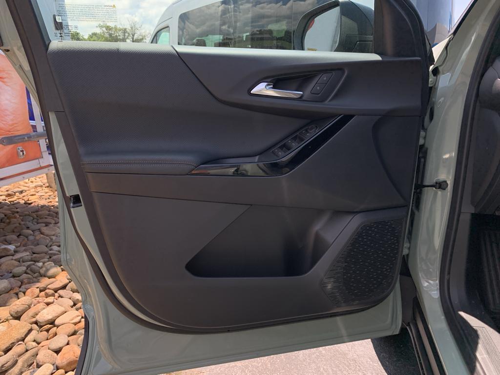 new 2026 Chevrolet Equinox car, priced at $30,230