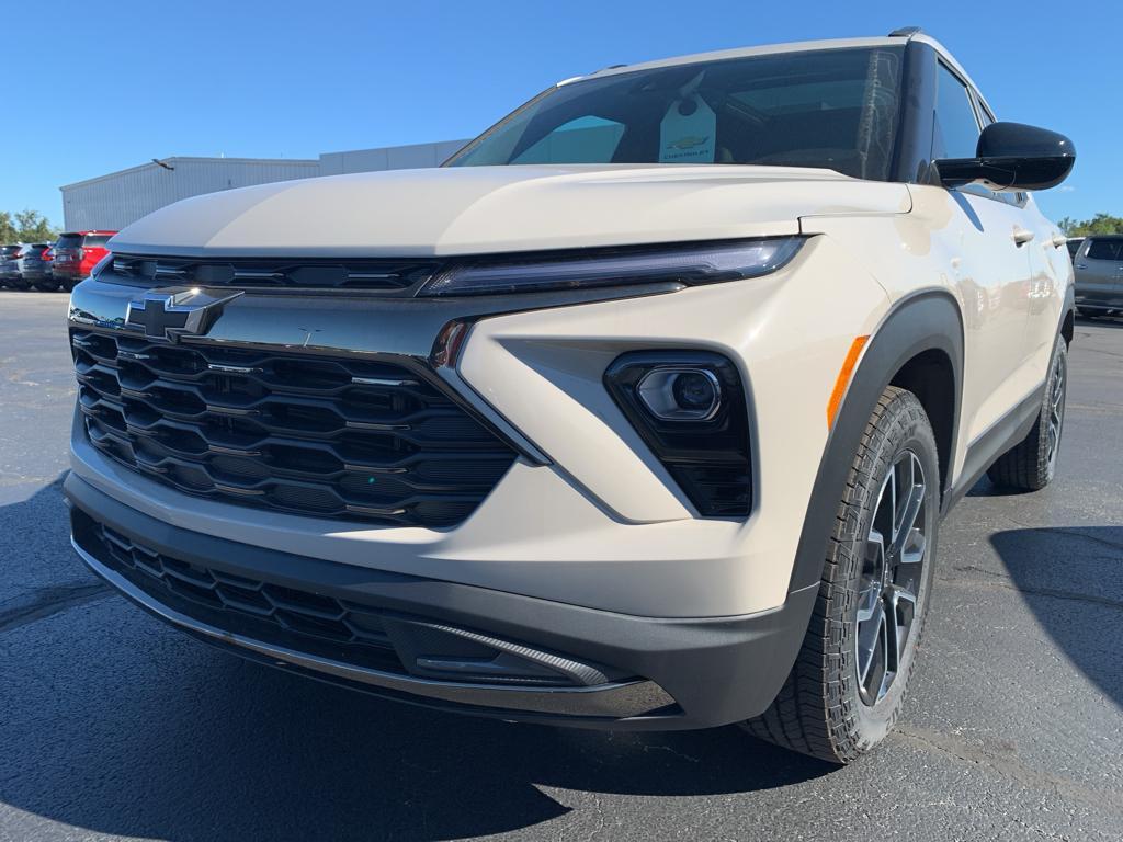 new 2026 Chevrolet TrailBlazer car, priced at $33,085