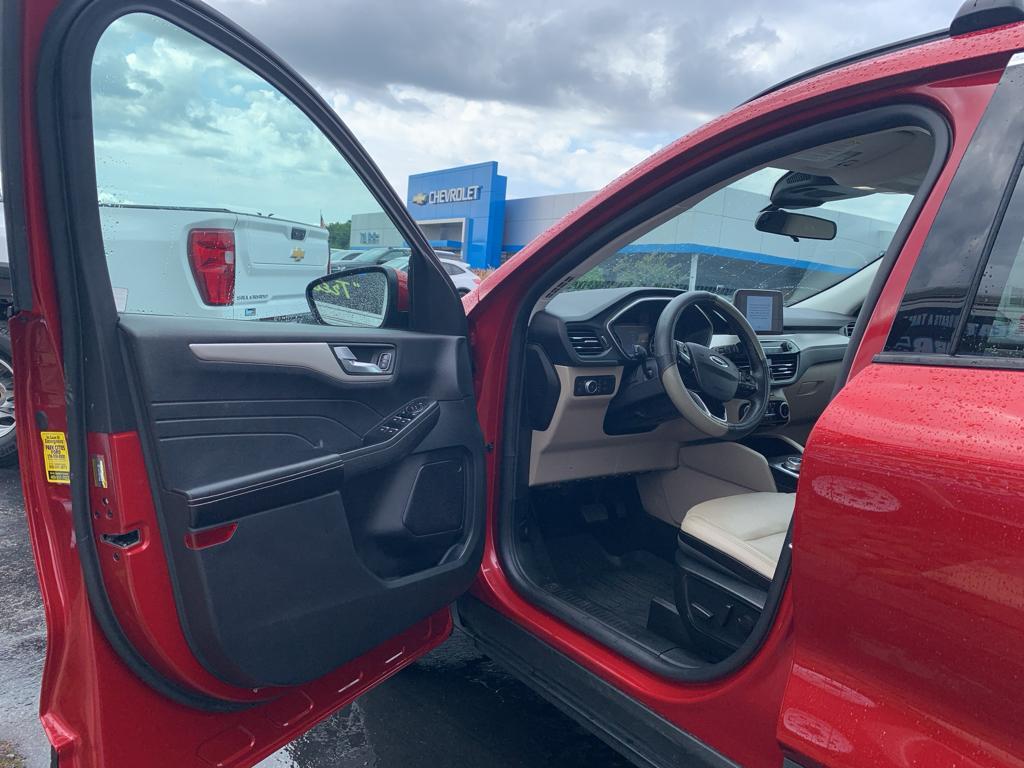 used 2022 Ford Escape car, priced at $29,995