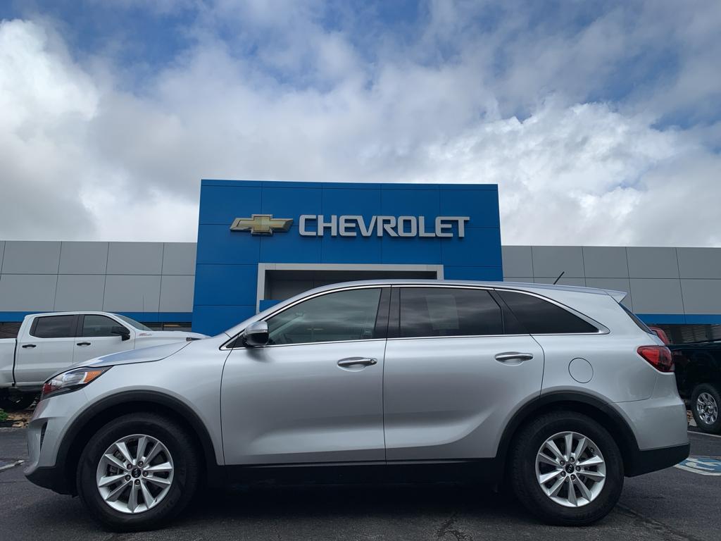 used 2019 Kia Sorento car, priced at $13,995