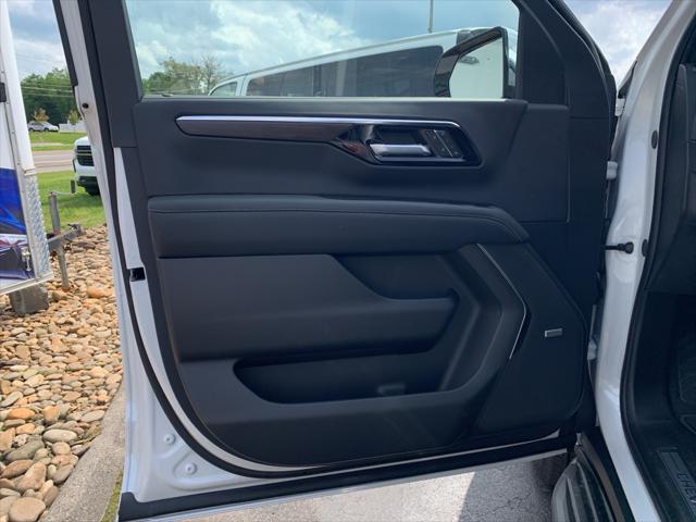 new 2025 Chevrolet Suburban car, priced at $82,590
