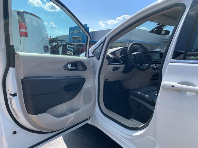 used 2023 Chrysler Pacifica car, priced at $28,776