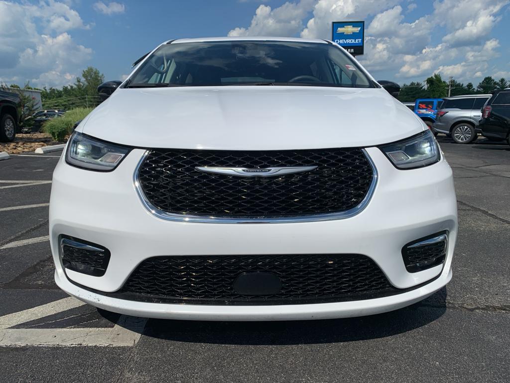 used 2023 Chrysler Pacifica car, priced at $27,122