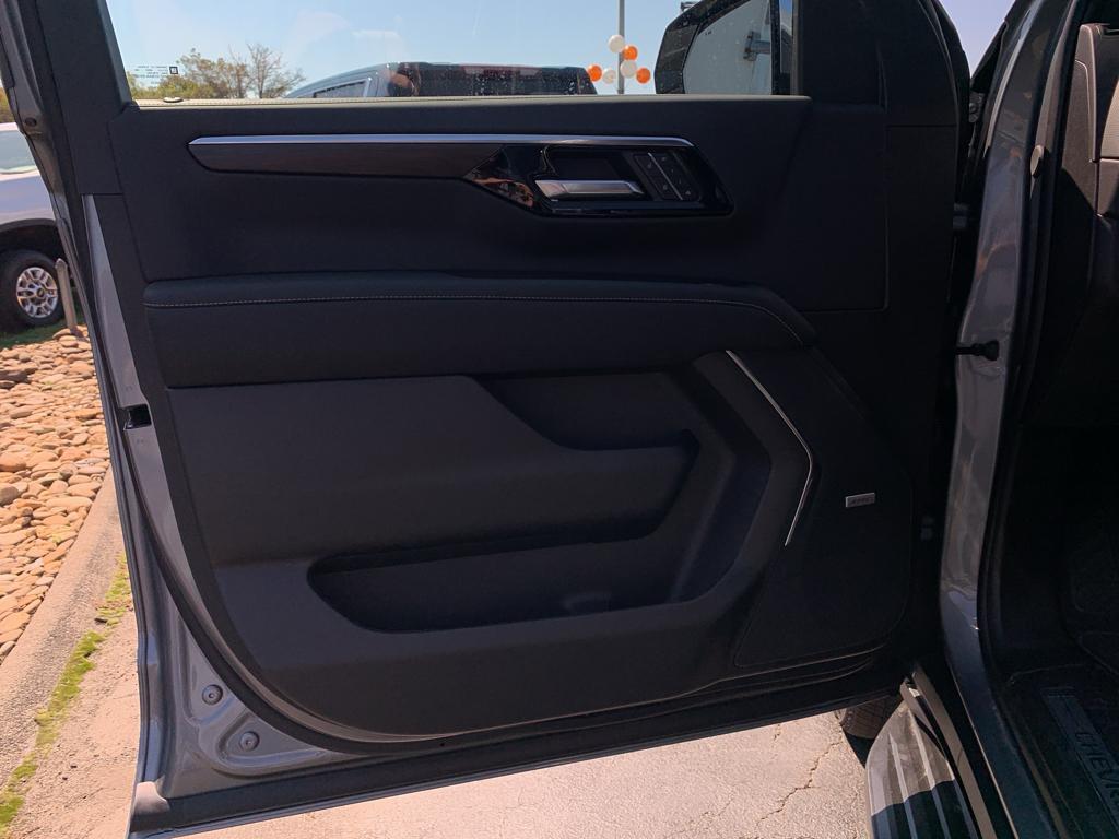 new 2026 Chevrolet Suburban car, priced at $87,905