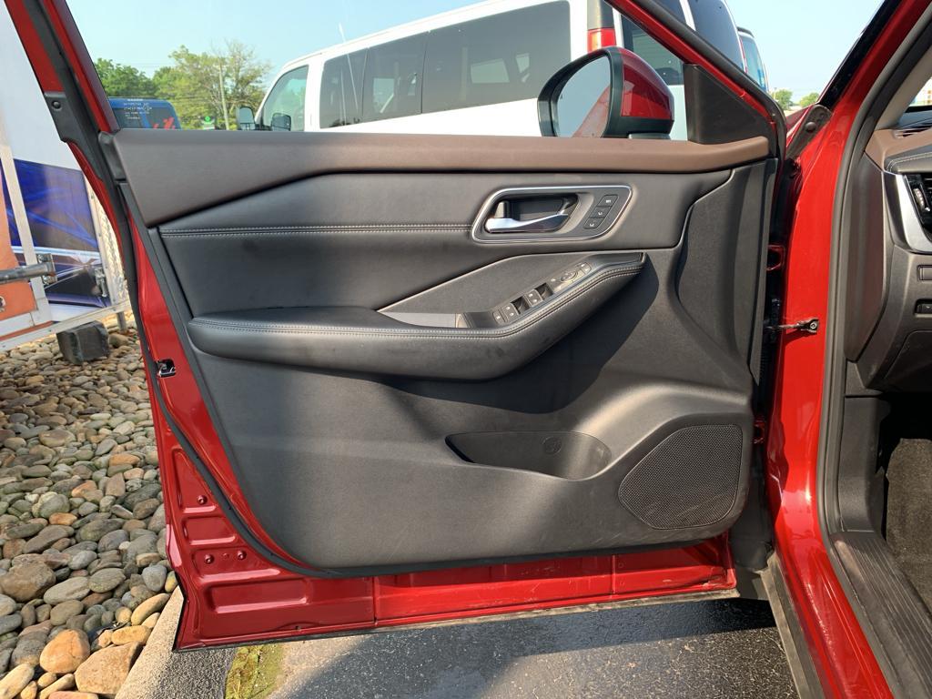 used 2021 Nissan Rogue car, priced at $29,827