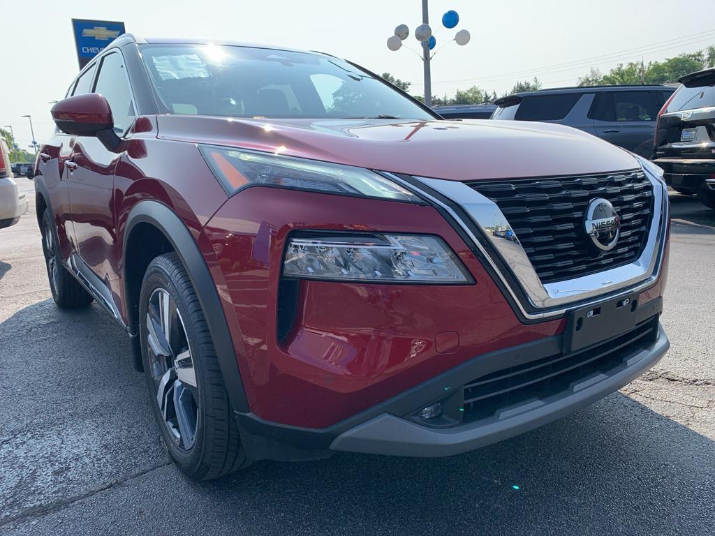 used 2021 Nissan Rogue car, priced at $29,827